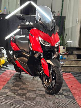 YAMAHA XMAX ABS 